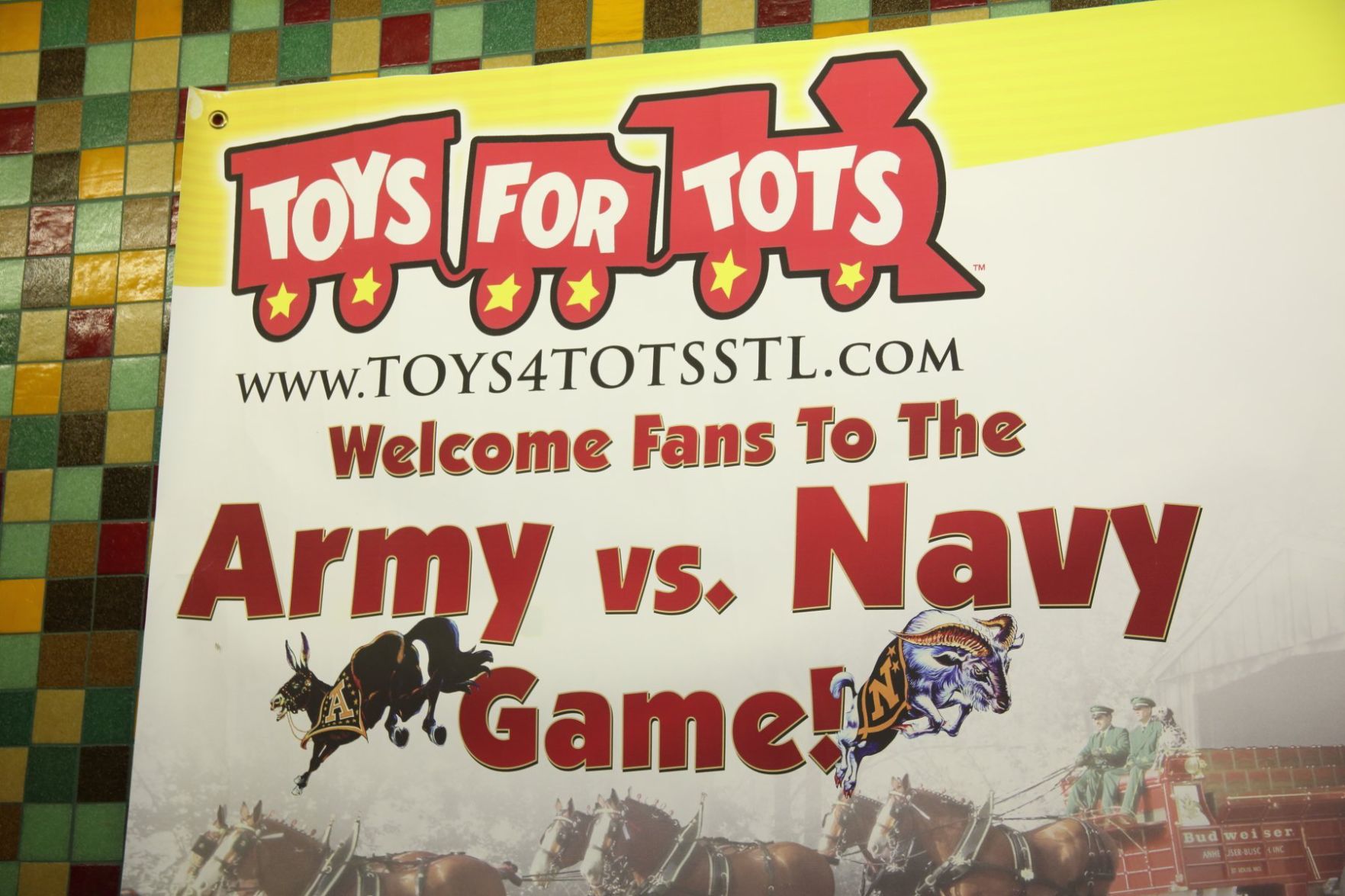 120818ArmyNavyToys4Tots_01.JPG